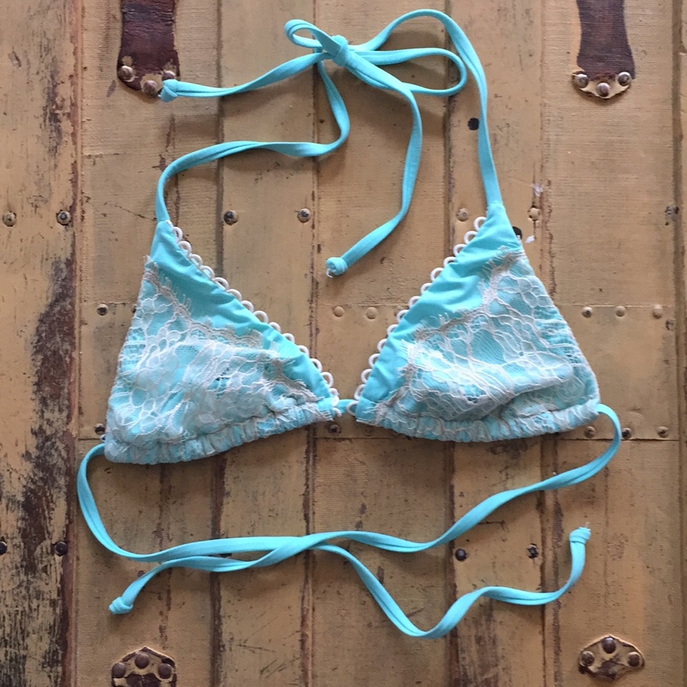 NWOT BEACH BUNNY MINT LACE TRIANGLE BIKINI TOP S